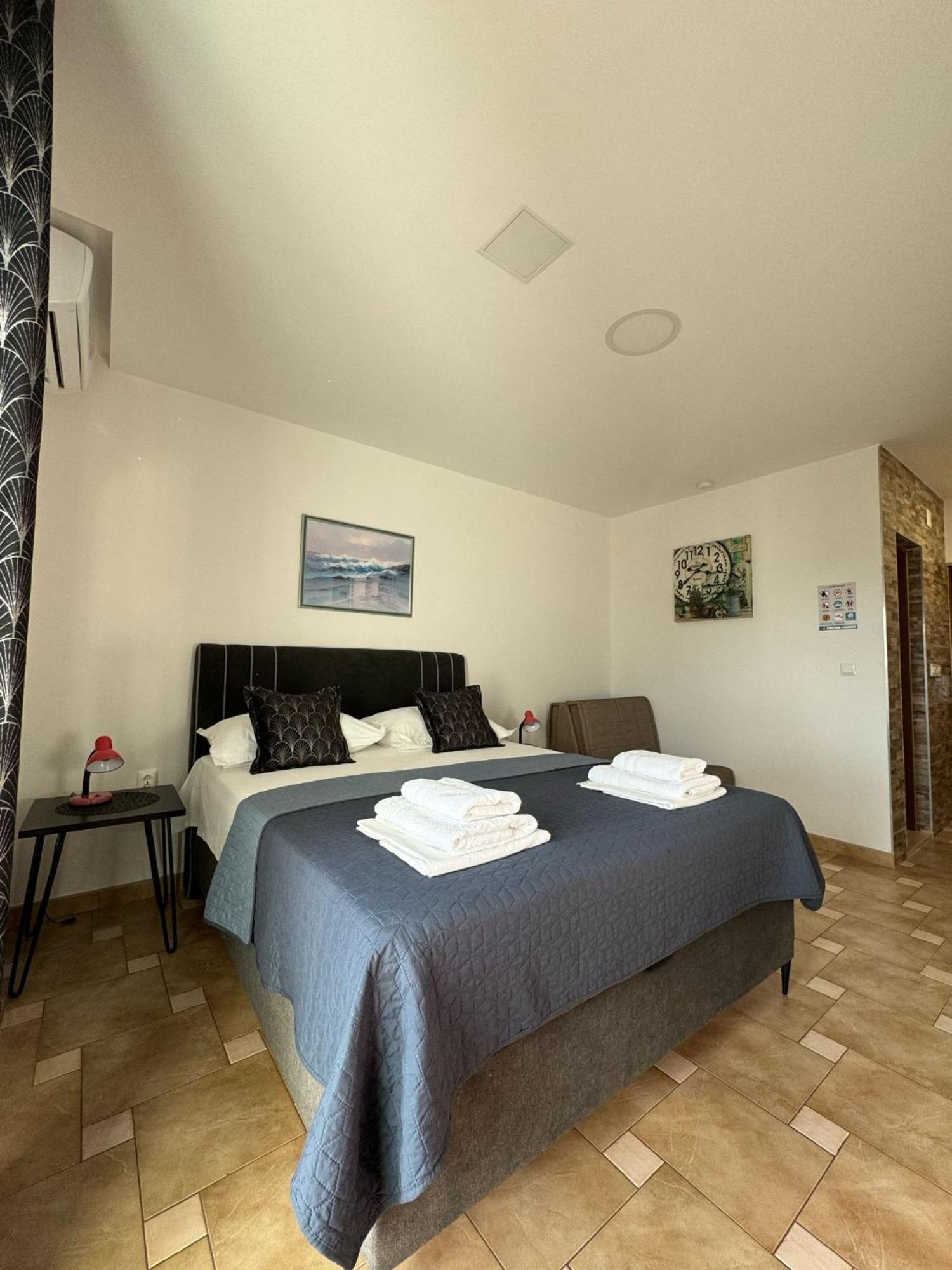 Villa Simovic Apartments Baška Voda Exterior foto