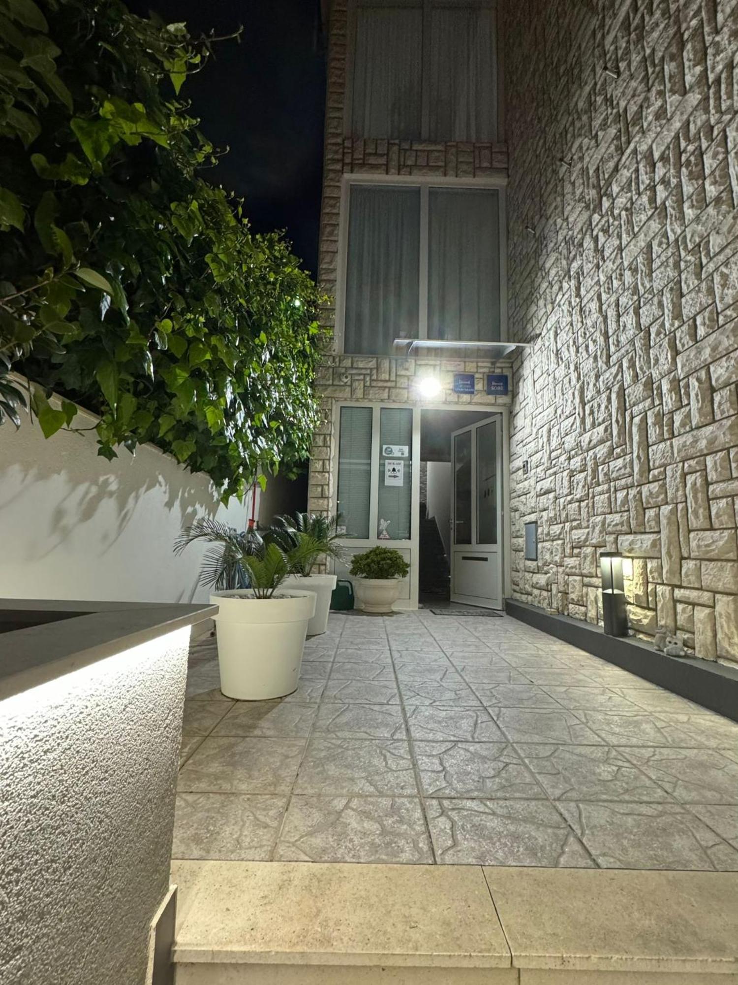 Villa Simovic Apartments Baška Voda Exterior foto