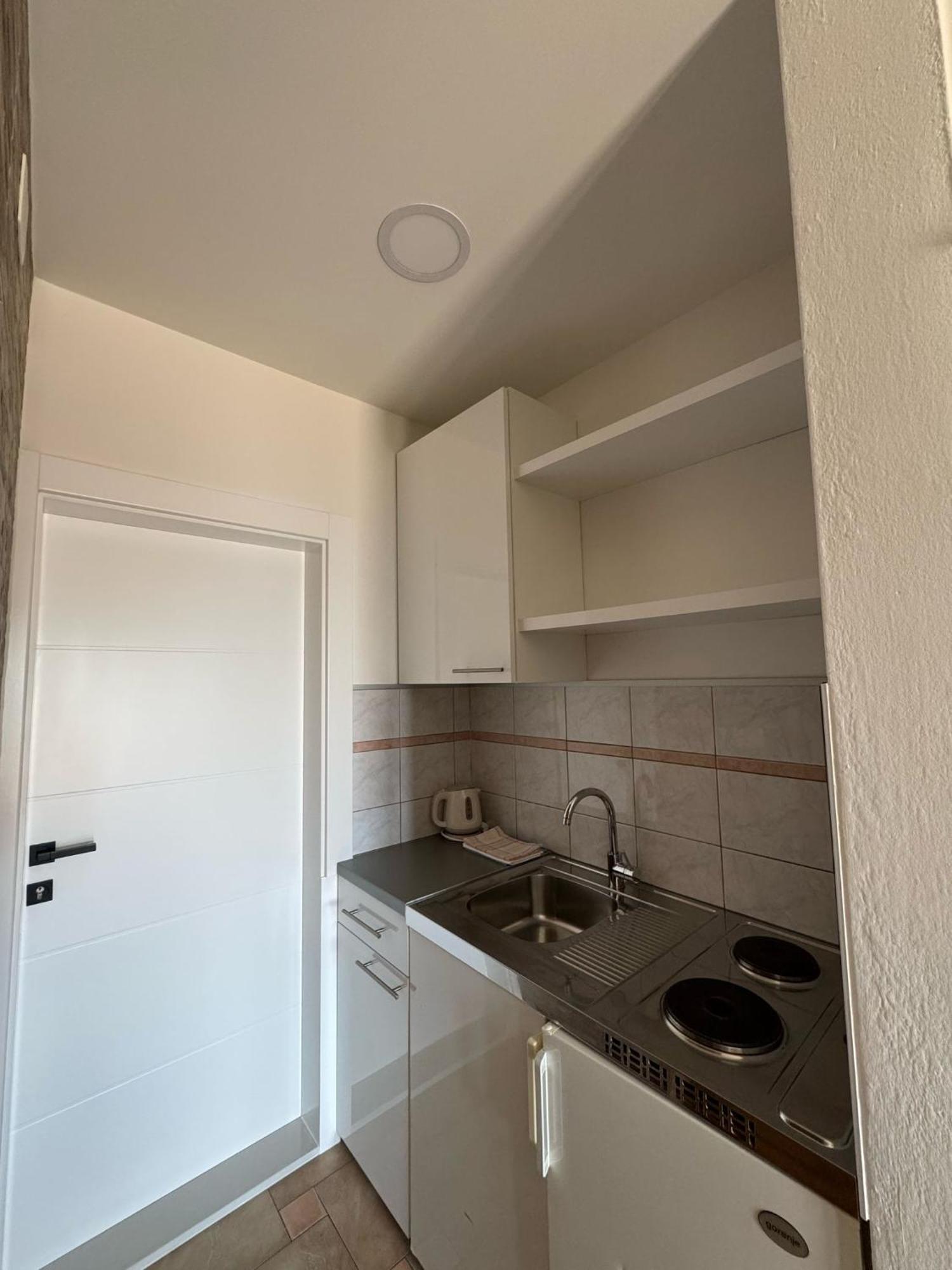 Villa Simovic Apartments Baška Voda Exterior foto